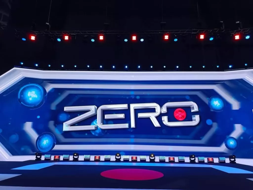 „Kongres Kanału Zero” z oświetleniem GLP